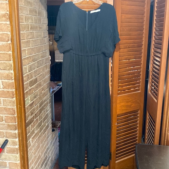 Marie Oliver black silk pantsuit - Picture 1 of 9